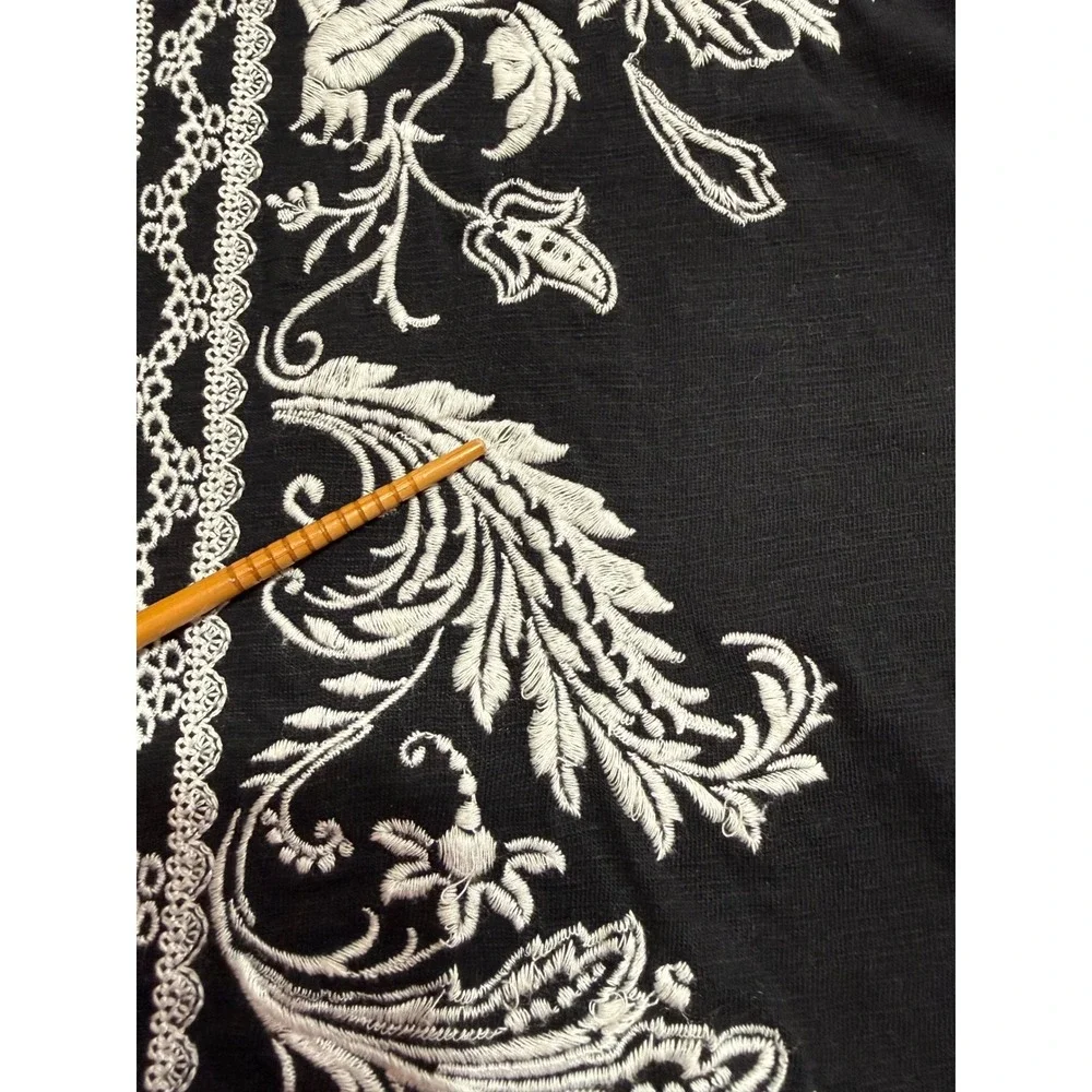 JM Collection Embroidered Top Women L Black White Floral V-Neck 3/4 Sleeve Boho - Picture 8 of 11